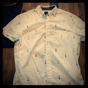 J. Crew Men’s Buttondown shirt